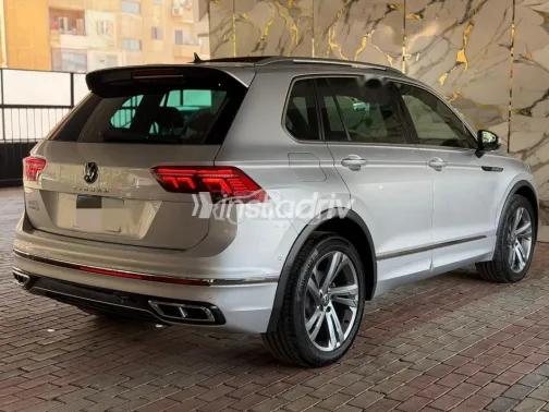 فولكس فاغن تيجون 2024 فضي مستعملة للبيع - 3