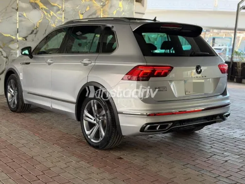 فولكس فاغن تيجون 2024 فضي مستعملة للبيع - 4