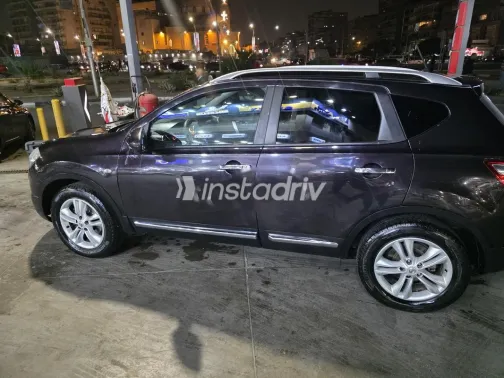 نيسان قشقاي 2012 باذنجاني مستعملة للبيع - 2