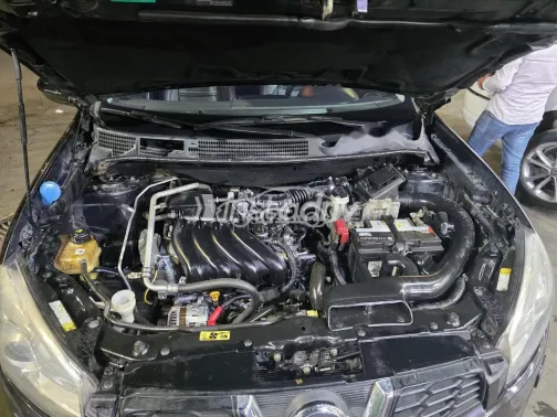 نيسان قشقاي 2012 باذنجاني مستعملة للبيع - 9