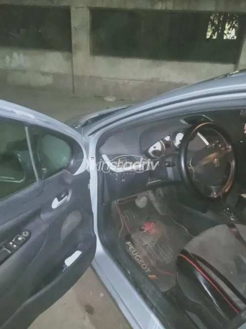 Peugeot 207 2011 Silver Used for Sale - 9