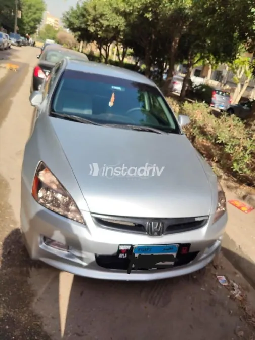 Honda Accord 2007 Silver Used for Sale - 3
