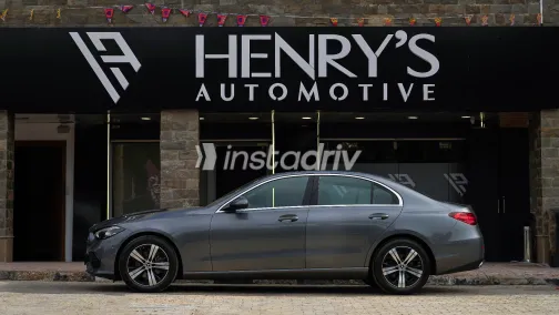 مرسيدس C 180 2025 أبيض مستعملة للبيع - 1