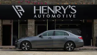 مرسيدس C 180 2025 أبيض مستعملة للبيع