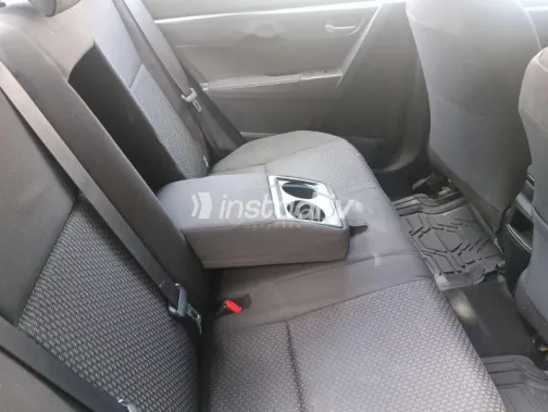 Toyota Corolla 2015 Silver Used for Sale - 2