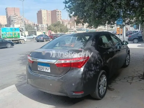 Toyota Corolla 2015 Silver Used for Sale - 3