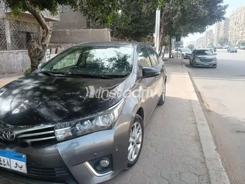 Toyota Corolla 2015 Silver Used for Sale - 8