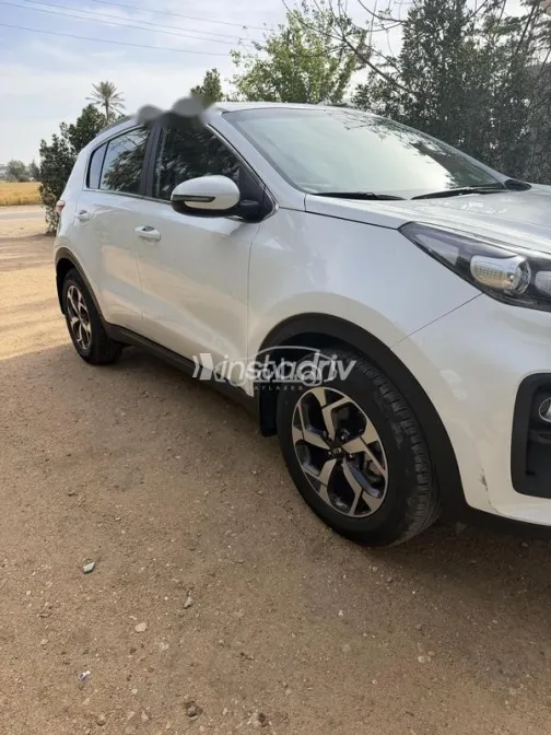 كيا سبورتاج 2022 أبيض مستعملة للبيع - 7