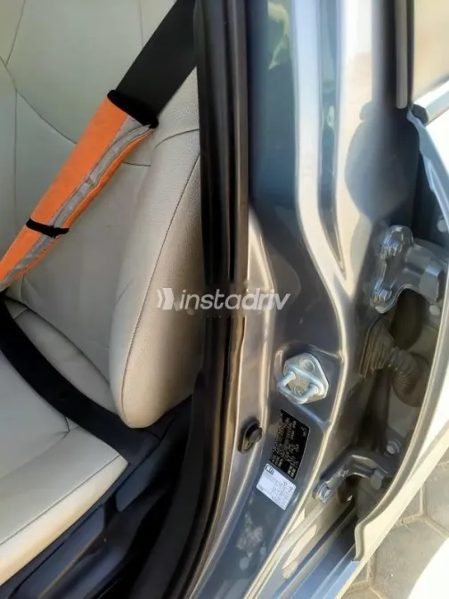 Toyota Corolla 2021 White Used for Sale - 6