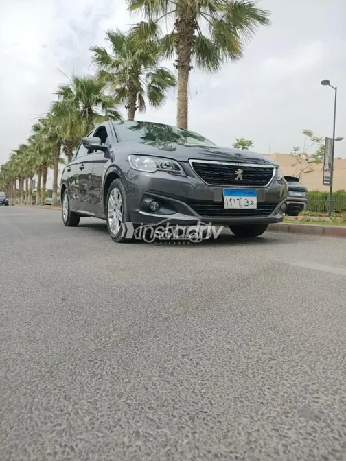 Peugeot 301 2022 White Used for Sale - 1