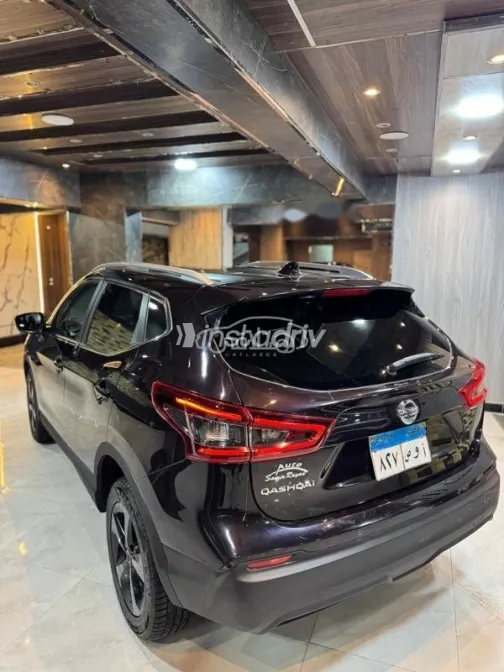 Nissan Qashqai 2021 Brown Used for Sale - 7