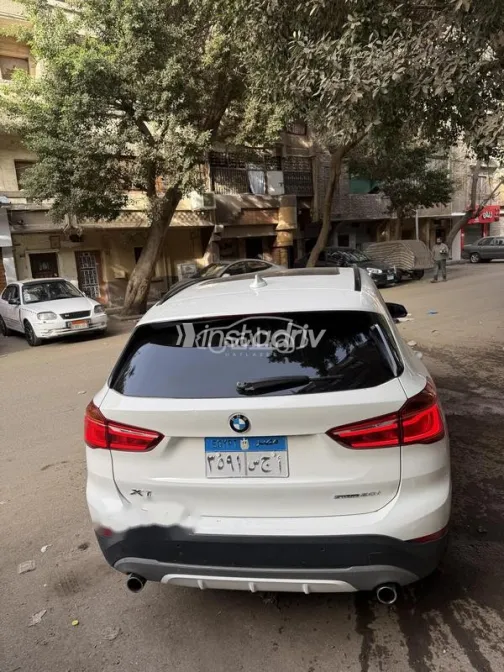 بي ام دبليو X1 2018 أبيض مستعملة للبيع - 5