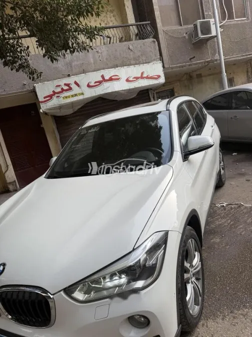 بي ام دبليو X1 2018 أبيض مستعملة للبيع - 6