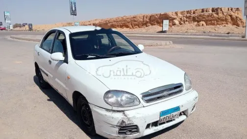 شيفروليه لانوس 2010 أبيض مستعملة للبيع - 3