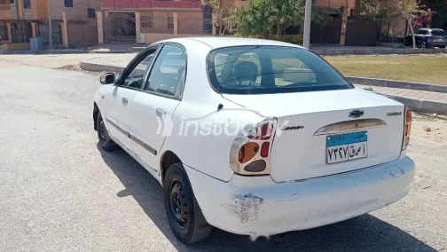شيفروليه لانوس 2010 أبيض مستعملة للبيع - 6