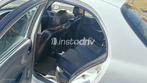 شيفروليه لانوس 2010 أبيض مستعملة للبيع - 7