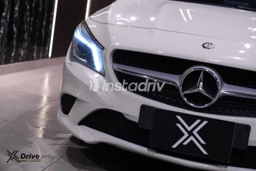 مرسيدس CLA 180 2016 أبيض مستعملة للبيع - 2