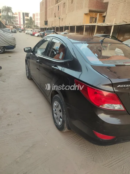 هيونداي اكسنت RB 2017 أبيض مستعملة للبيع - 3