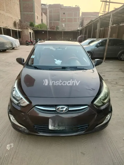 هيونداي اكسنت RB 2017 أبيض مستعملة للبيع - 4