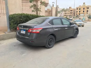 نيسان سنترا 2020 أبيض مستعملة للبيع