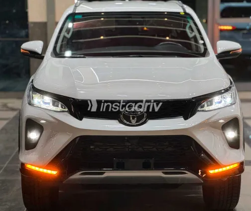 Toyota Fortuner 2026 White Used for Sale - 2