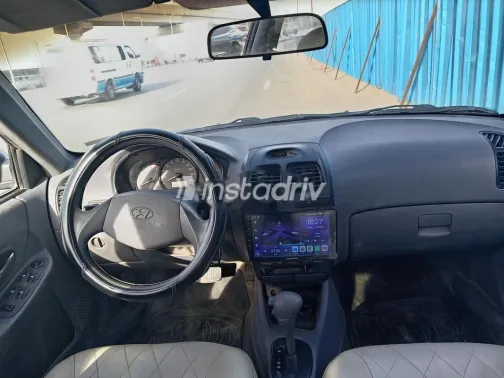 هيونداي فيرنا 2018 أبيض مستعملة للبيع - 3