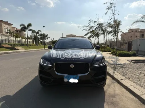 Jaguar F-Pace 2019 Black Used for Sale - 1