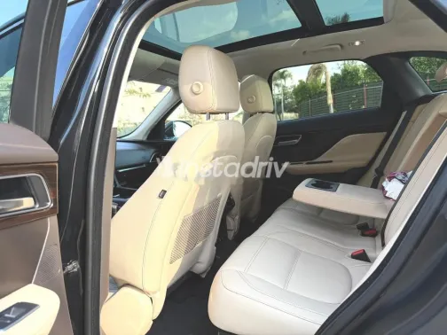 Jaguar F-Pace 2019 Black Used for Sale - 10