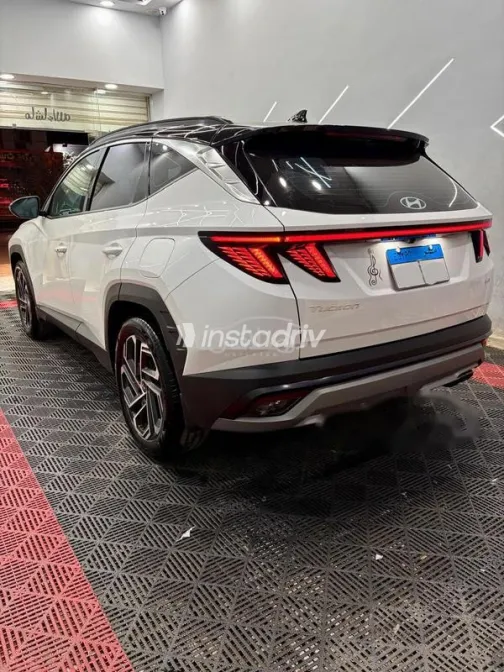 Hyundai Tucson GDI 2025 White Used for Sale - 5