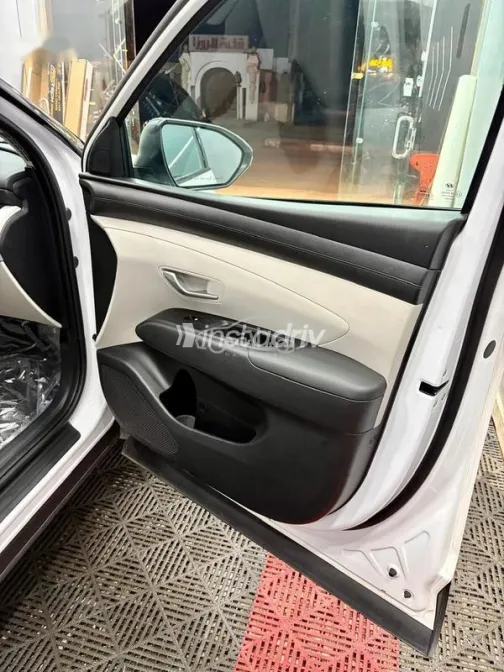 Hyundai Tucson GDI 2025 White Used for Sale - 10