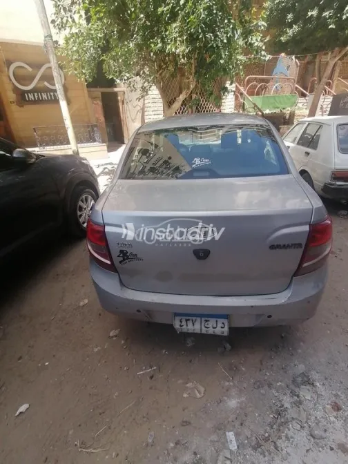 لادا جرانتا 2017 أبيض مستعملة للبيع - 4