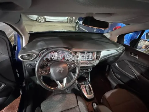 اوبل كروس لاند 2022 أزرق غامق مستعملة للبيع - 8