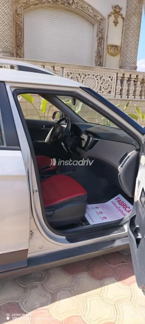 Hyundai Creta 2017 Silver Used for Sale - 4