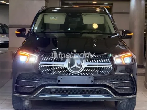 مرسيدس جي ال اي 450 2022 أسود مستعملة للبيع - 2