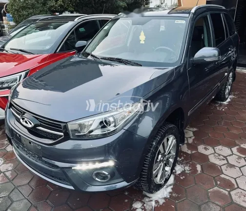 Chery Tiggo 3 2024 Gray Used for Sale - 1