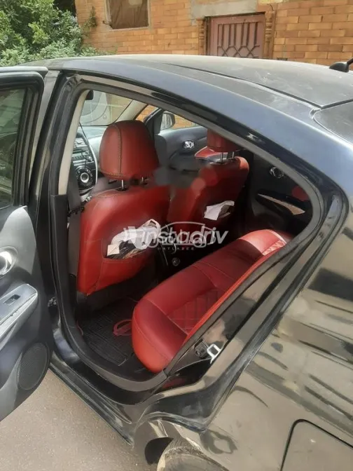 نيسان صنى 2016 أسود مستعملة للبيع - 2