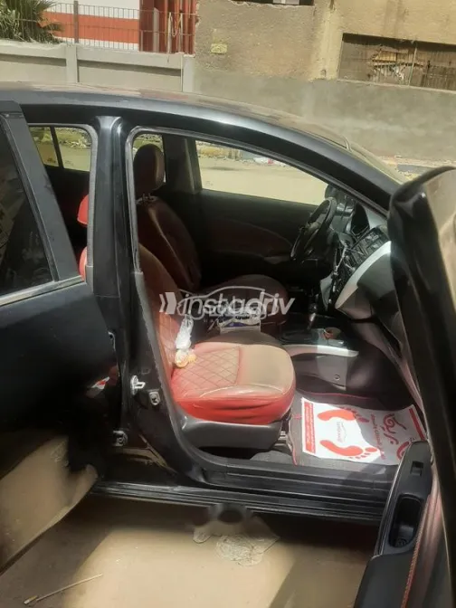 نيسان صنى 2016 أسود مستعملة للبيع - 3