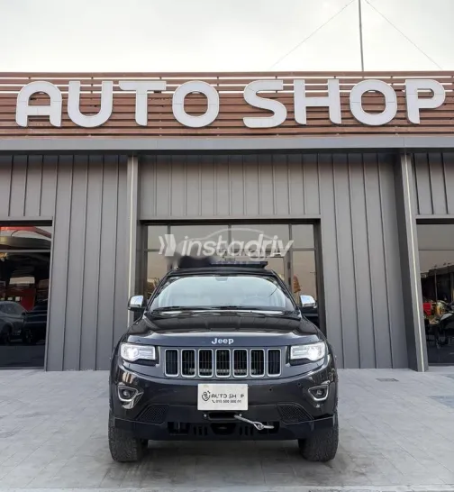 جيب جراند شيروكي 2016 رمادي مستعملة للبيع - 1