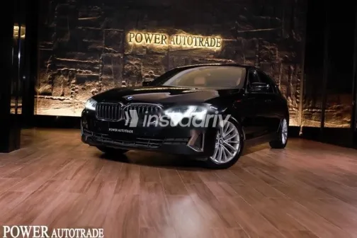 بي ام دبليو 520 2023 أسود مستعملة للبيع - 3