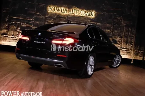 بي ام دبليو 520 2023 أسود مستعملة للبيع - 9