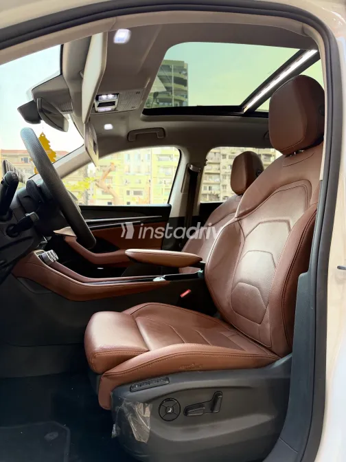 سكودا كودياك 2025 أبيض مستعملة للبيع - 3