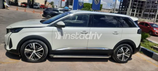 Peugeot 5008 2022 White Used for Sale - 1