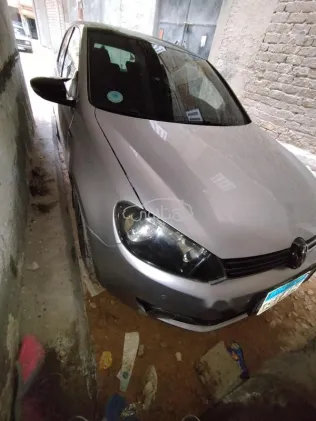 فولكس فاغن جولف 6 2013 أبيض مستعملة للبيع