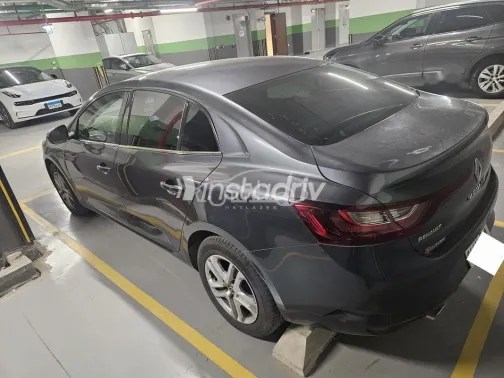 رينو ميجان 2020 أبيض مستعملة للبيع - 1