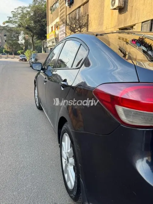 Kia Cerato 2017 White Used for Sale - 1