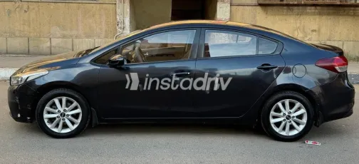 Kia Cerato 2017 White Used for Sale - 5