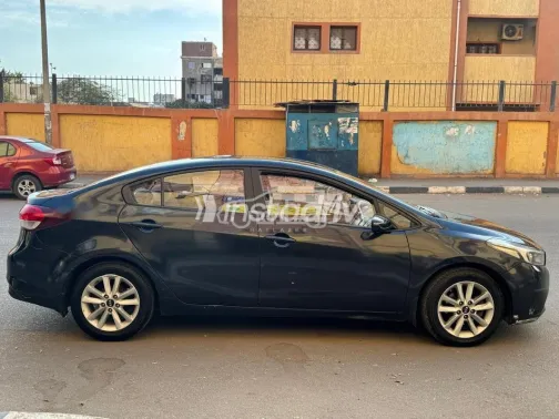 Kia Cerato 2017 White Used for Sale - 10