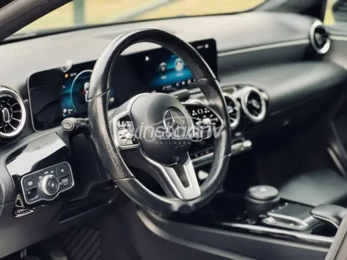 مرسيدس A 180 2021 أسود مستعملة للبيع - 5