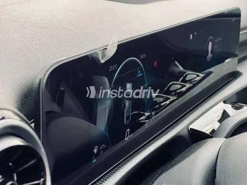 مرسيدس A 180 2021 أسود مستعملة للبيع - 9