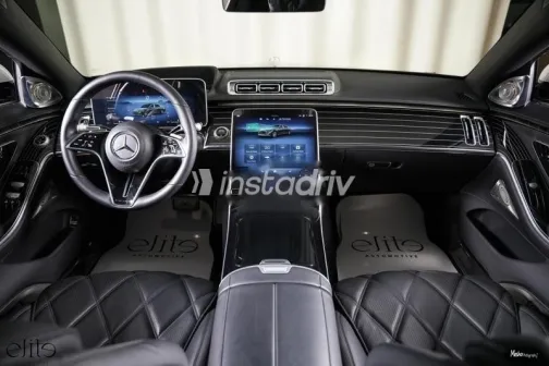 Mercedes Maybach 2023 White Used for Sale - 4